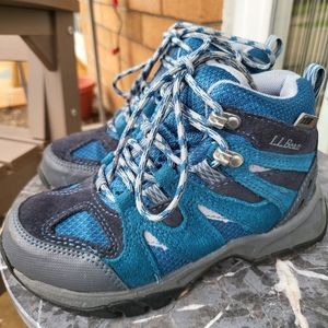 Boys hiking boots